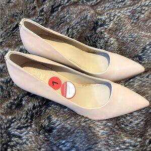 Guess Neutral Nude Tan Pointed Toe Heels